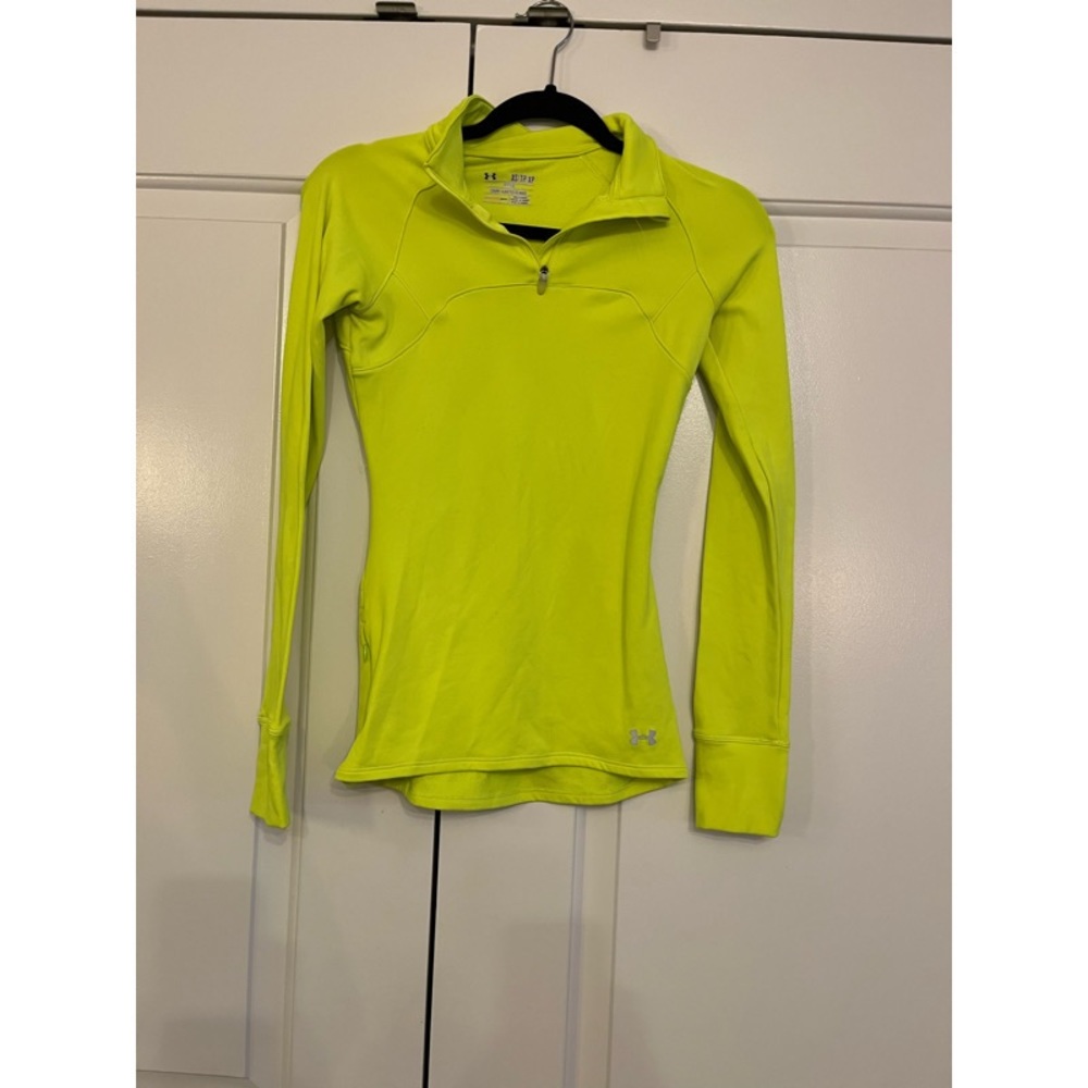 Under Armour fitted 3/4 zip Athletic pullover